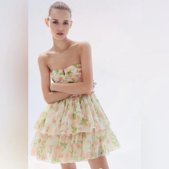 bandeau dress with flared skirt Mystique Bandeau Maxi Dress With Asymmetrical Accent main image 1
